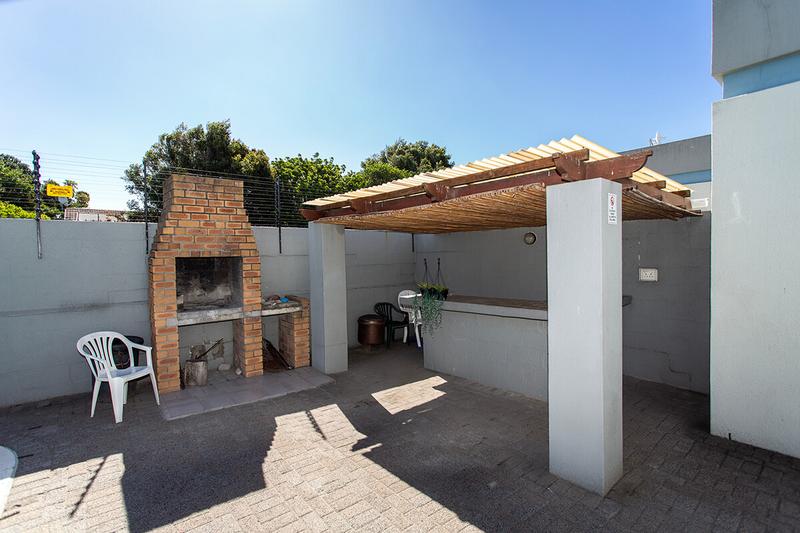 2 Bedroom Property for Sale in Ferndale Western Cape